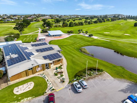 Range View House 23 Bristow Smith Ave Goolwa South-No Linen Included - Kingaroy Accommodation 1