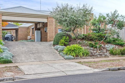Reconnect On Daly I Epworth And Deakin - Kingaroy Accommodation 0