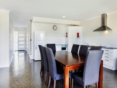 Red Door Retreat - Kingaroy Accommodation 1