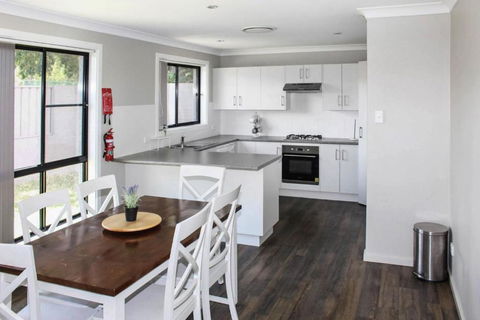 Quintet 1 157 - Kingaroy Accommodation 3