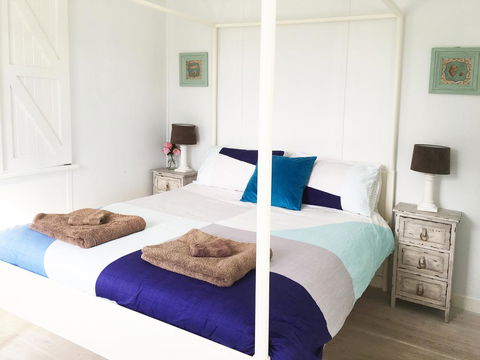 Aurora Beachfront Cottage - Kingaroy Accommodation 1