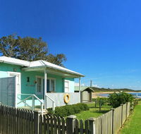 Aurora Beachfront Cottage - Kingaroy Accommodation