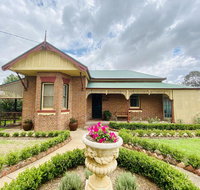 Avoca House - Circa 1900 Gorgeous Federation Home - Kingaroy Accommodation