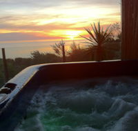 Award Winning Beach Front Retreat - Kingaroy Accommodation