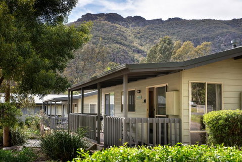 Awonga Cottages - Kingaroy Accommodation 0