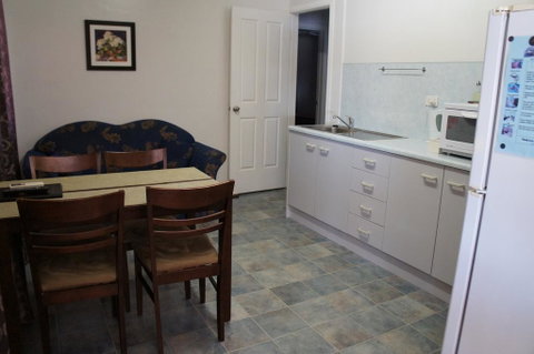 Ayrline Motel - Kingaroy Accommodation 1