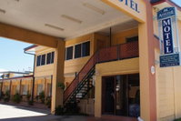 Ayrline Motel