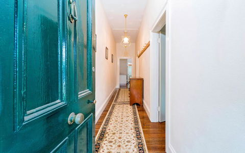 Azile 1875 Heritage Victorian Duplex - Kingaroy Accommodation 0