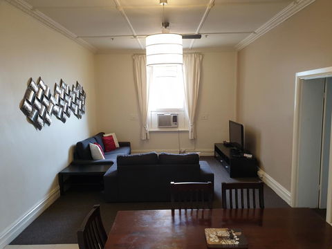 Balcony On Sixth Lodge - Kingaroy Accommodation 2
