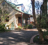 Ballarat cottages incorporating yarrowee cottage and Admirals cottage - Kingaroy Accommodation