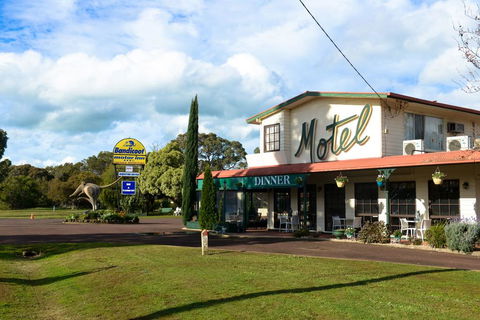Bandicoot Motor Inn Hamilton - Kingaroy Accommodation 0