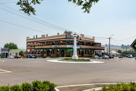 Bank Hotel Dungog - Kingaroy Accommodation 0