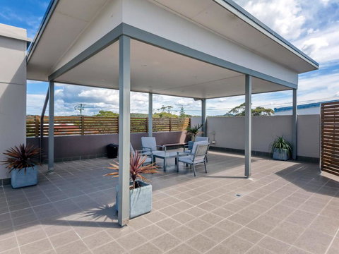 Barefoot Bliss @ Fingal Bay - Kingaroy Accommodation 3