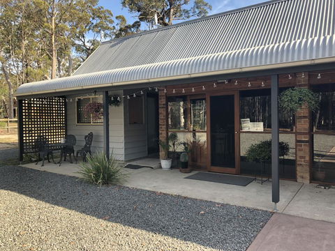Bay And Bush Cottages Jervis Bay - Kingaroy Accommodation 1