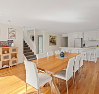 Bay Breeze Retreat - Kingaroy Accommodation