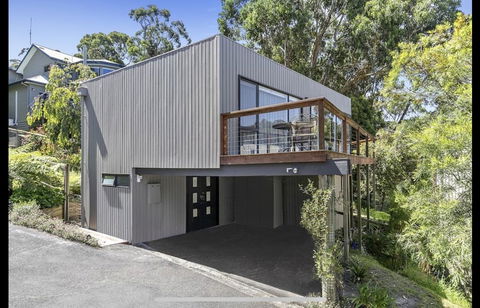 Bay Views Lorne - Kingaroy Accommodation 0