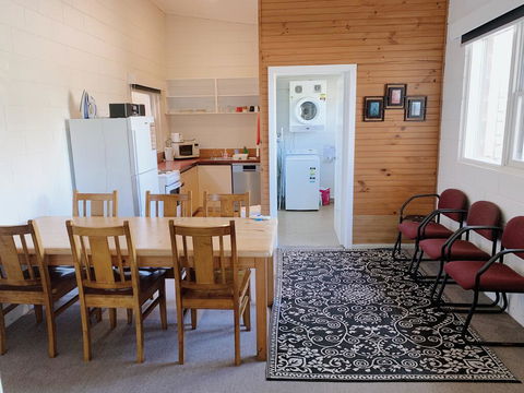 Bayplay Cottage And Portsea Apartments - Kingaroy Accommodation 1