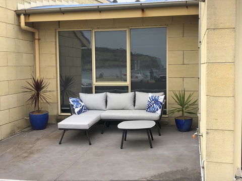 Bayview No 2 - Next To The Beach - Kingaroy Accommodation 3
