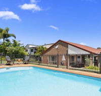 BB233 Banksia Beach Family Home - 4 Bedrooms - Kingaroy Accommodation