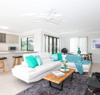 Beach Breeze Holiday House - Kingaroy Accommodation