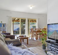 Beach Escape  Currarong - basic family accommodation - Kingaroy Accommodation