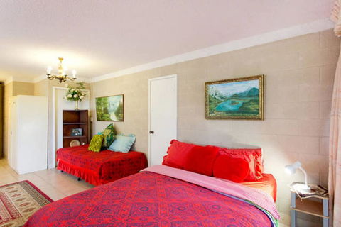 Beach Haven Studio - Kingaroy Accommodation 1