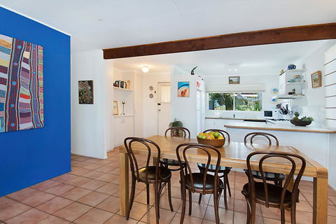 Beach House - Kingaroy Accommodation 2