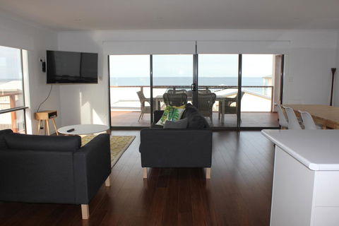 Beach House At Arno - Kingaroy Accommodation 2