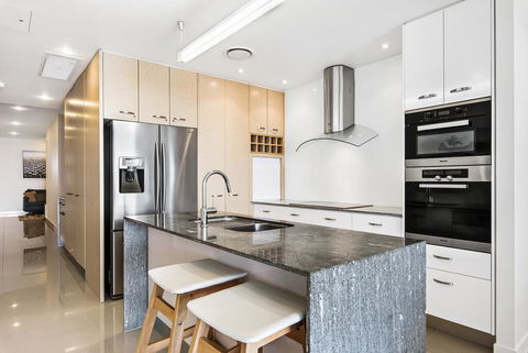 Beaches On Maroochy 1 Beach Parade - Kingaroy Accommodation 2