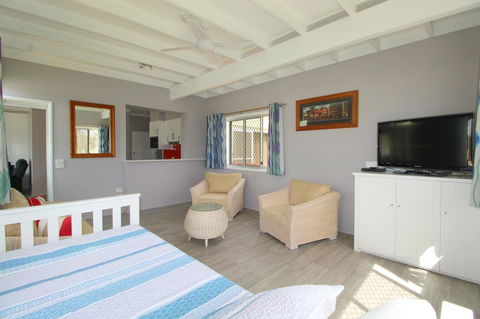 Beachfront 6, 25 Willow Street - Kingaroy Accommodation 2