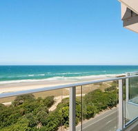 Beachfront Apt Main Beach - Kingaroy Accommodation