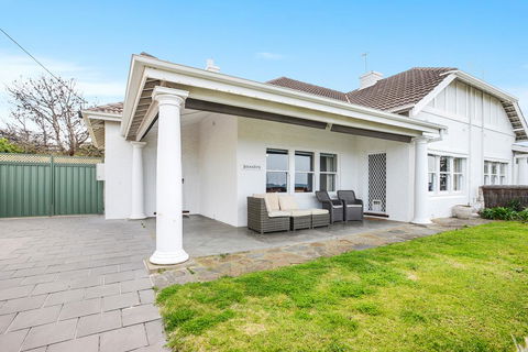 Beachfront Buena Vista - PetFriendly - Kingaroy Accommodation 1