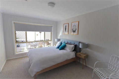 Beachfront Living! - Kingaroy Accommodation 3