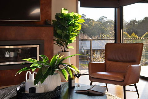Retreat Lake Daylesford - Free Wifi - Kingaroy Accommodation 3