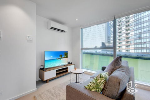 REST COLLECTION Apartments On Collins Docklands - Kingaroy Accommodation 0