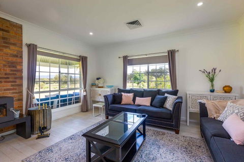 Redims Hill Cottage - Kingaroy Accommodation 1