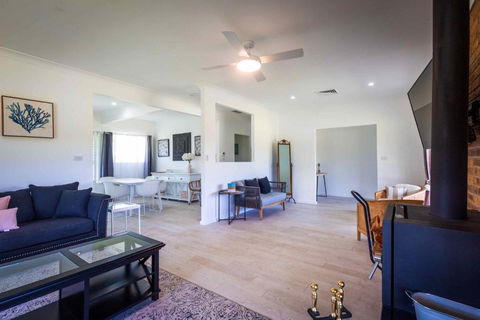 Redims Hill Cottage - Kingaroy Accommodation 3