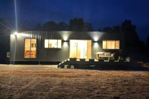 Redman View Luxury Lakeside Cabin - Kingaroy Accommodation 0