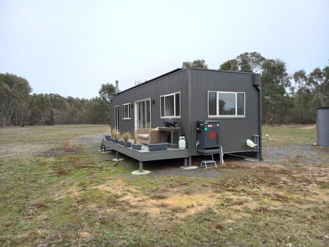Redman View Luxury Lakeside Cabin - Kingaroy Accommodation 2