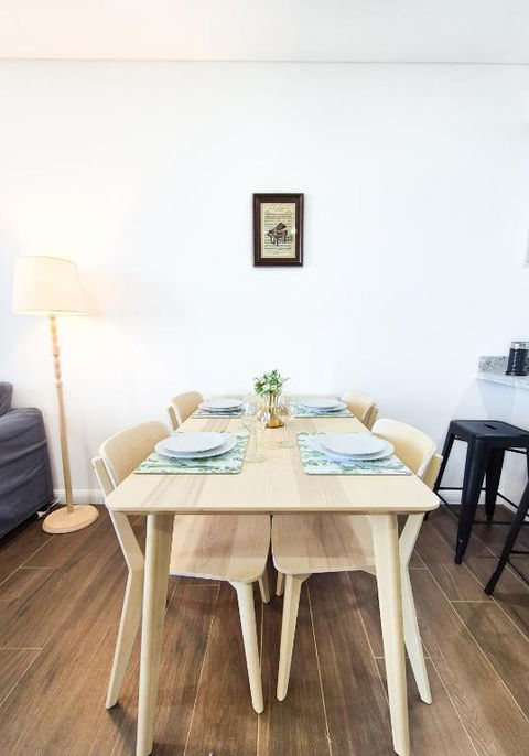 Relaxing 1BR W Pools & SPA, Gym In Olympic Park - Kingaroy Accommodation 2