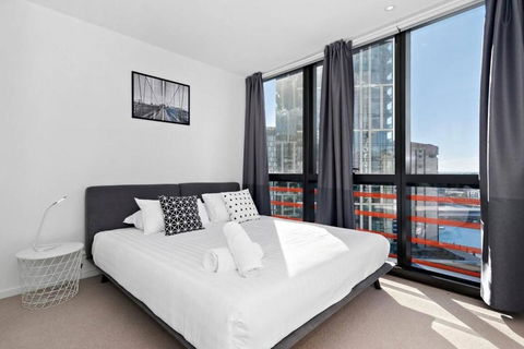 Resort-style Docklands Riverview Stay With Parking - Kingaroy Accommodation 1