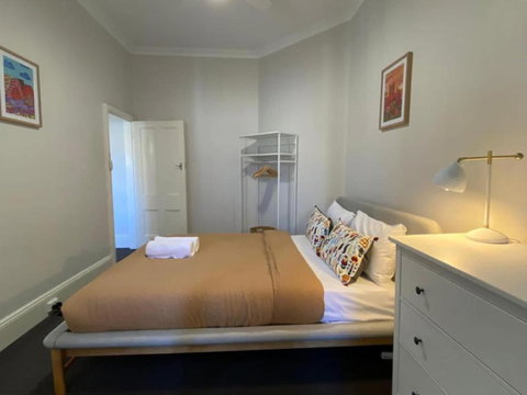 Retro Apt 6 Mins To Victoria Quay - Kingaroy Accommodation 2
