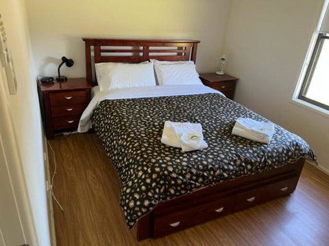 RIVER DOWNS COTTAGE - Kingaroy Accommodation 0