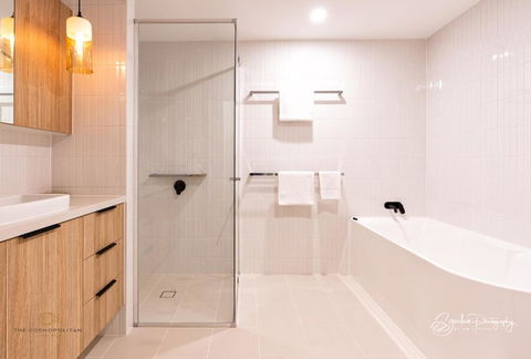 RIVERFRONT BREEZE @ The Cosmopolitan Unit10307 - Kingaroy Accommodation 3