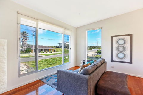 Riversea Goolwa Beach House - Kingaroy Accommodation 1