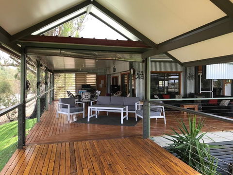 Riverside Farm Retreat - Kingaroy Accommodation 3