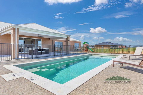 Riverside Meadows - Kingaroy Accommodation 0