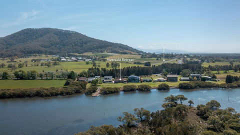 Riverside Retreat, Coolangatta, Near Seven Mile Beach - Kingaroy Accommodation 0