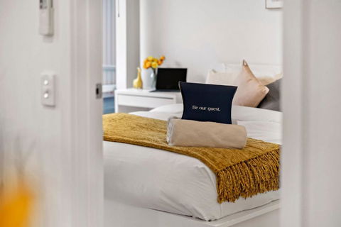 Rose - The Fringe Escape - Kingaroy Accommodation 1