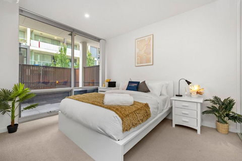 Rose - The Fringe Escape - Kingaroy Accommodation 2